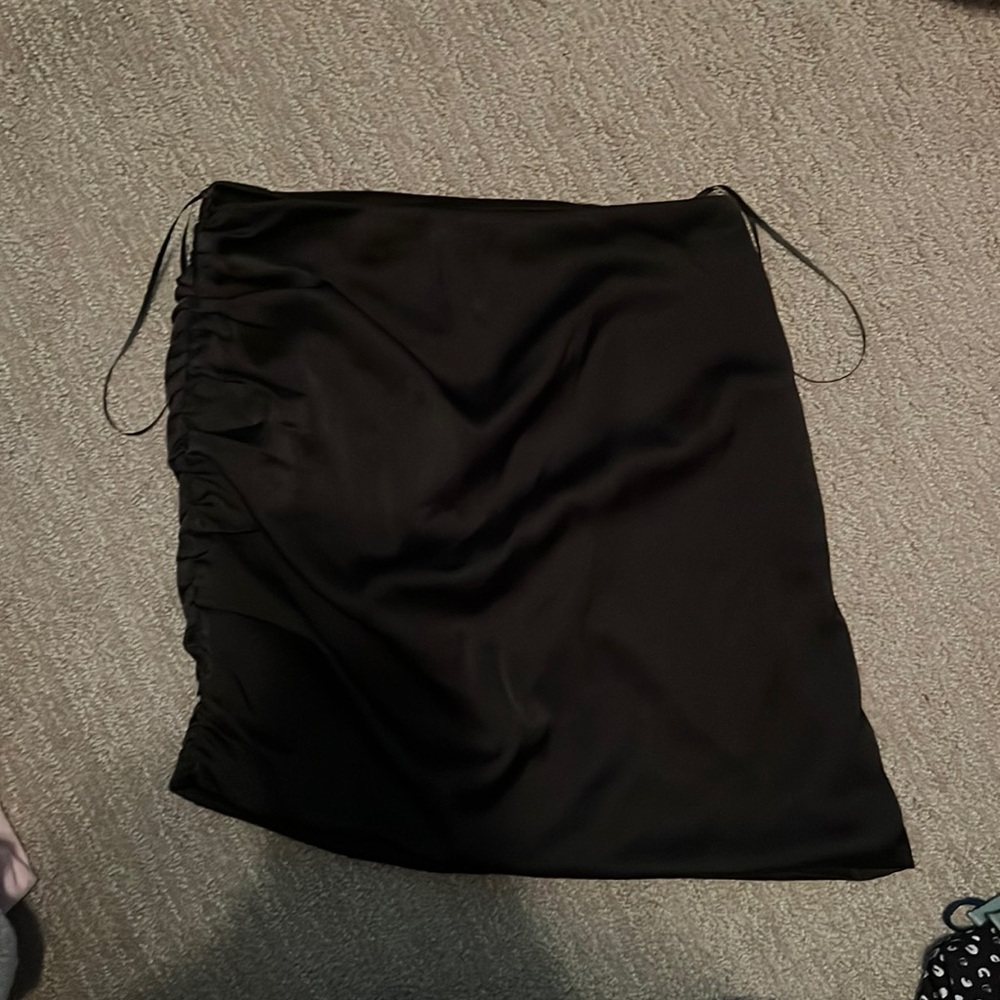 black mini skirt